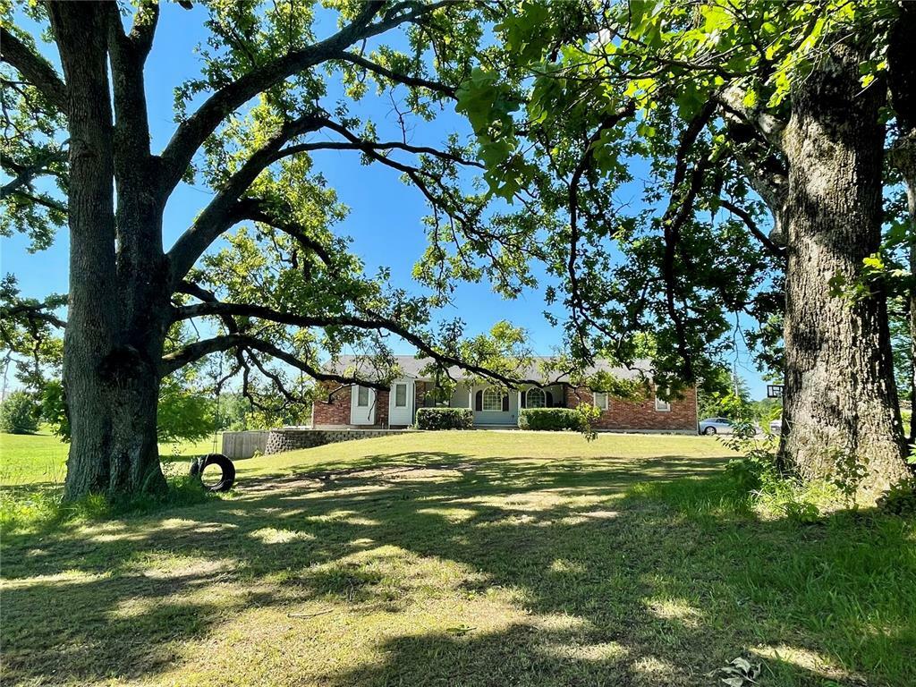 Property Photo: 17250 Brewster Lane MO 65452