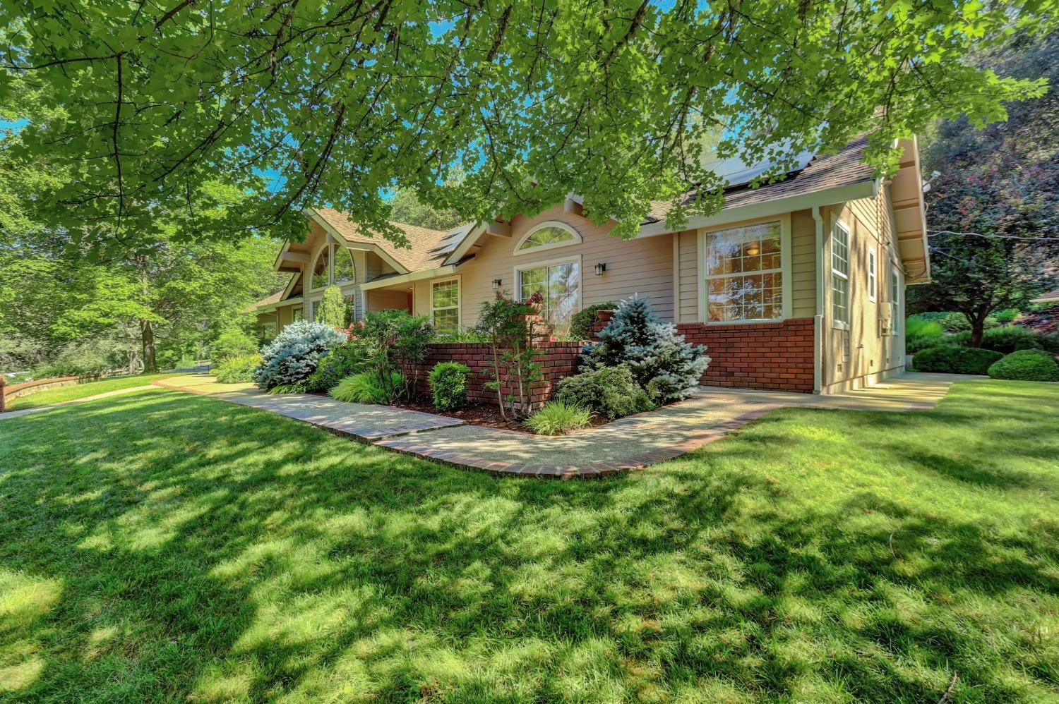 Property Photo: 16949 Round Valley Circle CA 95949