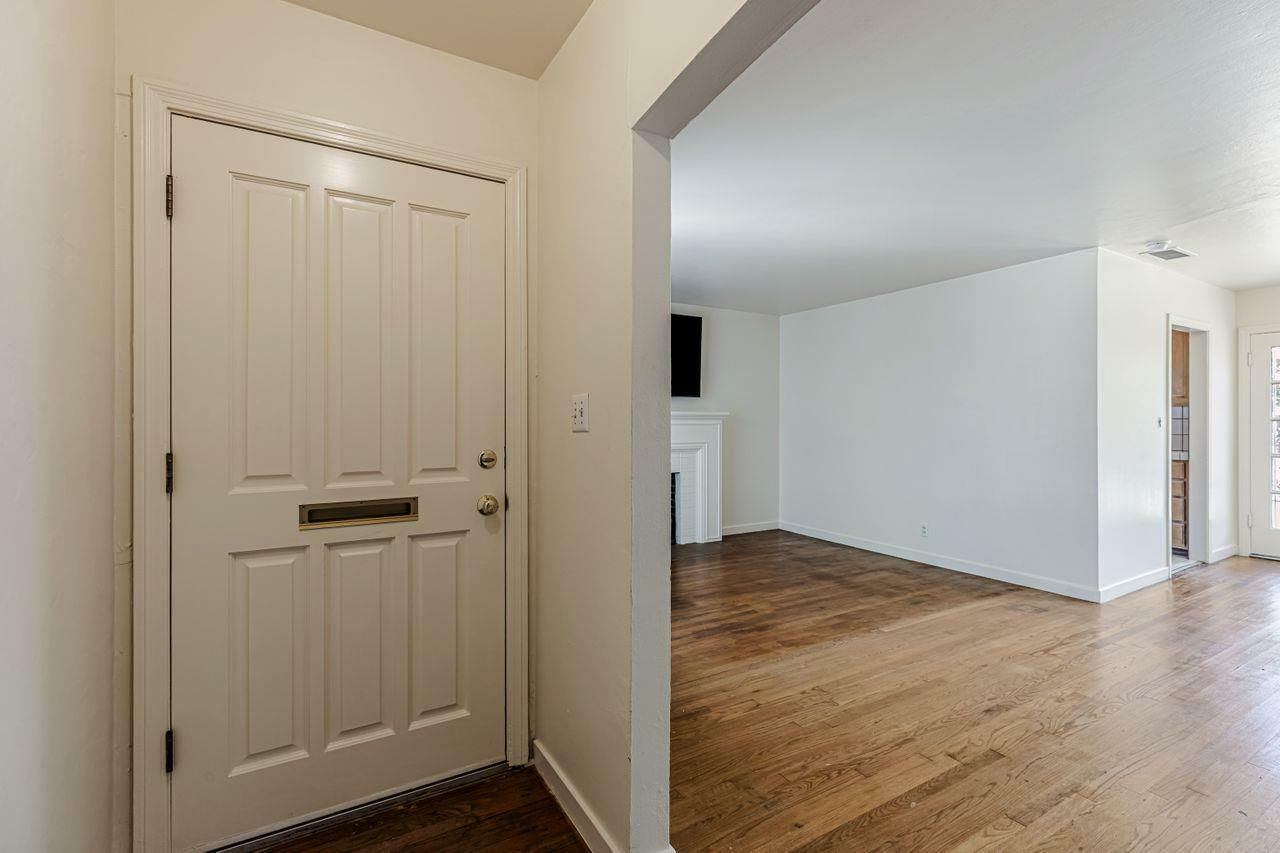 Property Photo: 4949 Helen Way CA 95818