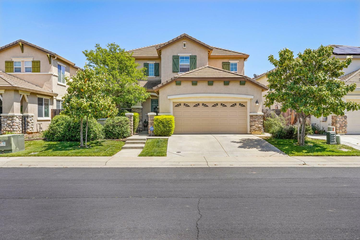Property Photo: 1177 Waverton Ln CA 9548