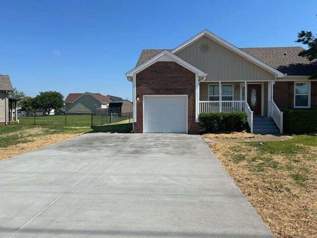 Property Photo: 1047 Tylertown Rd TN 37040