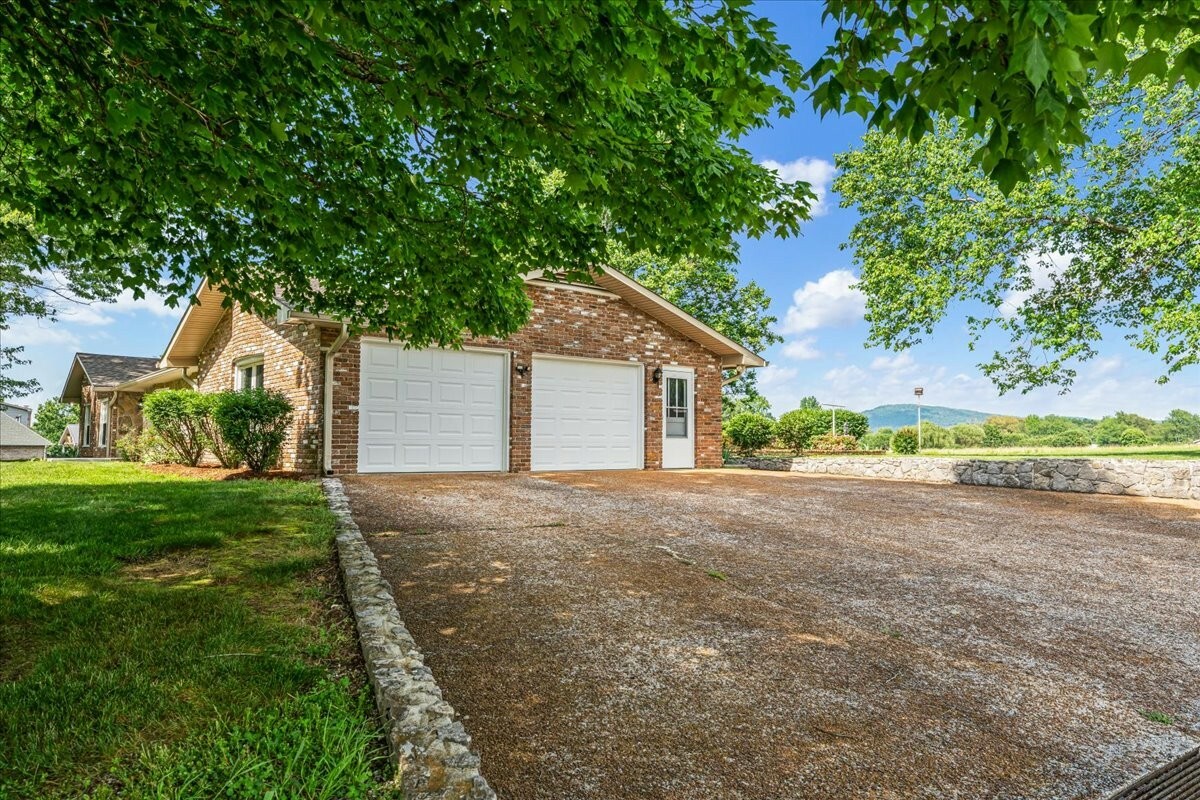 Property Photo:  183 Prairie Plains Rd  TN 37342 