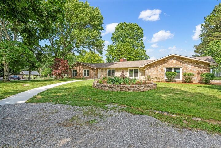 Property Photo: 183 Prairie Plains Rd TN 37342