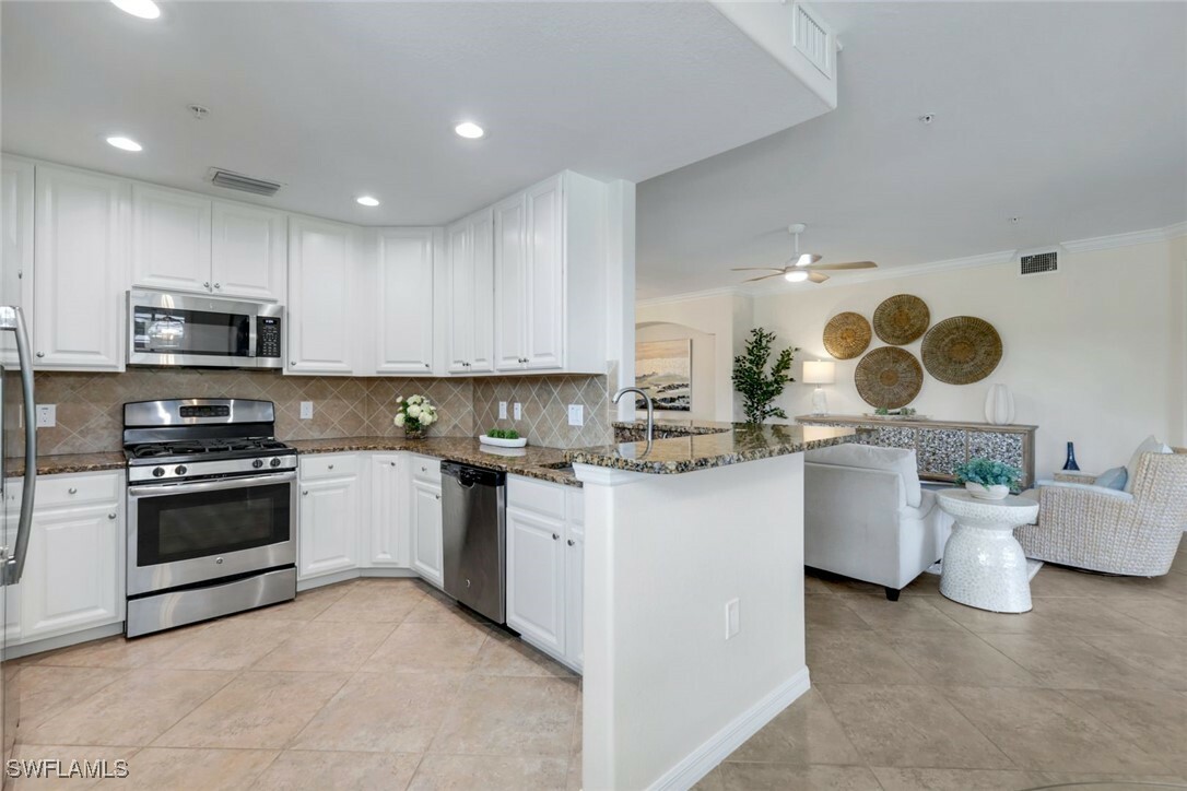 Property Photo: 3159 Serena Lane 102 FL 34114