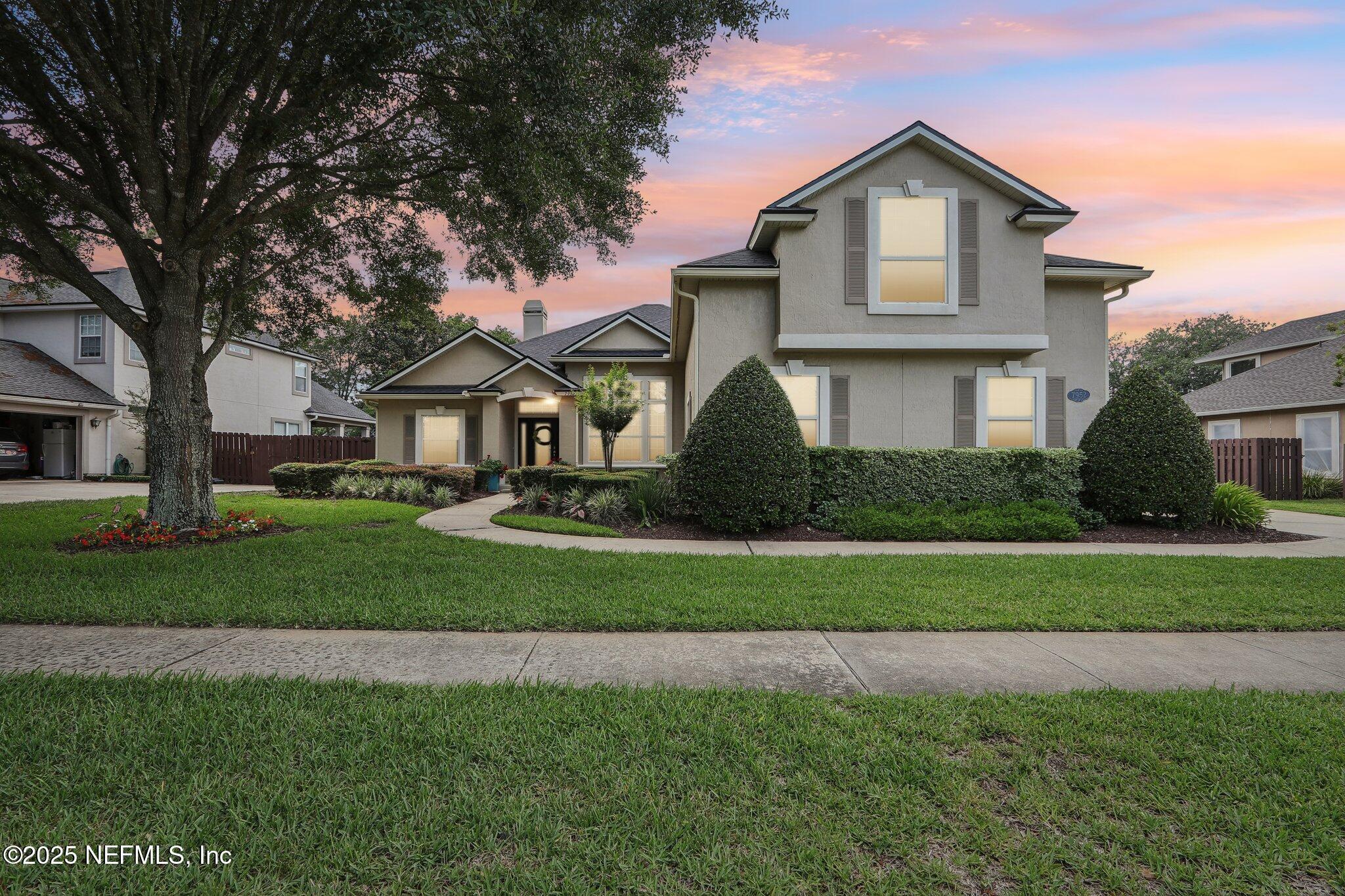 Property Photo: 7952 Hampton Park Boulevard E FL 32256