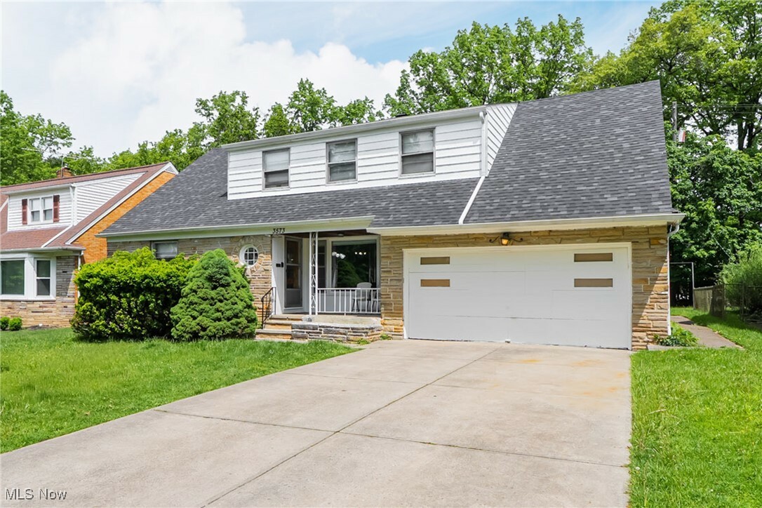 3573 Severn Road  Cleveland Heights OH 44118 photo