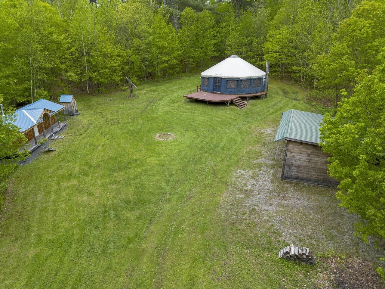 Property Photo: 1006 Brownsville Road VT 05660