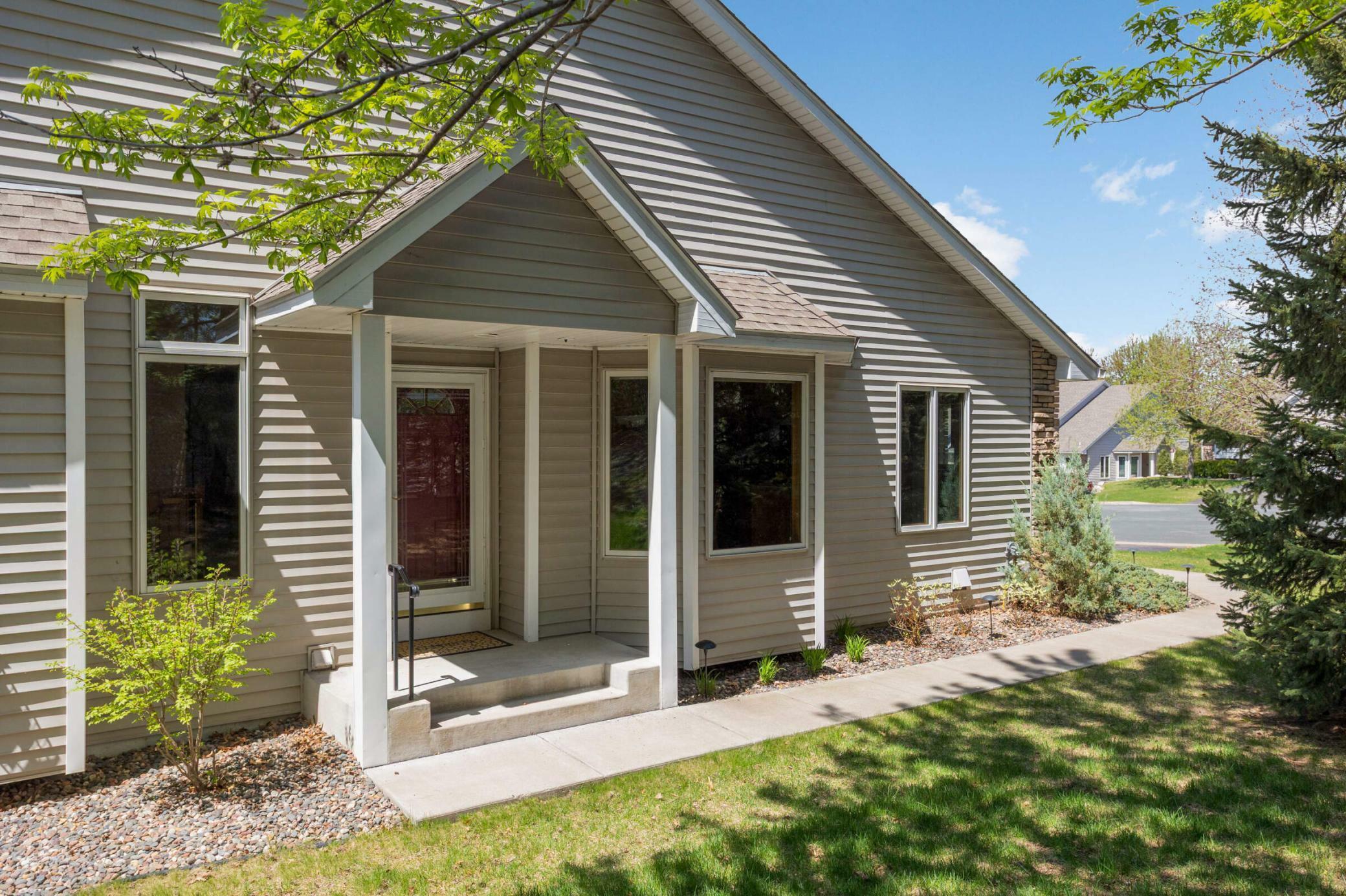 Property Photo: 1011 Hesli Hill Court MN 55126