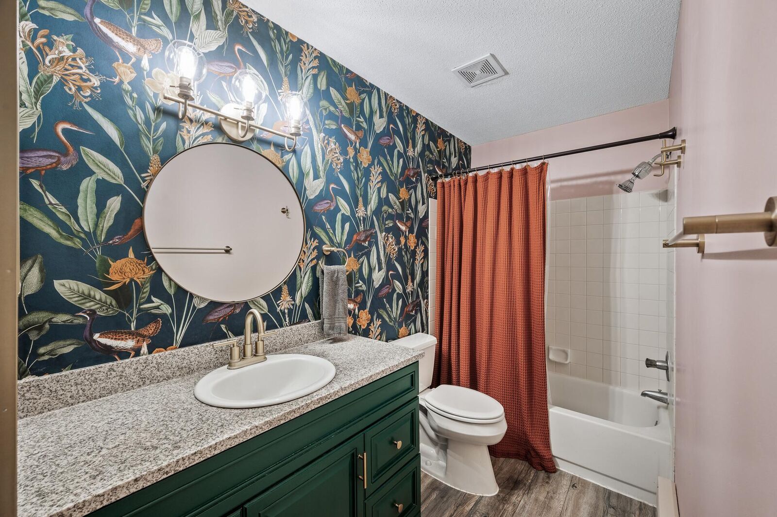 Property Photo: 2250 Ridge Drive 31 MN 55416