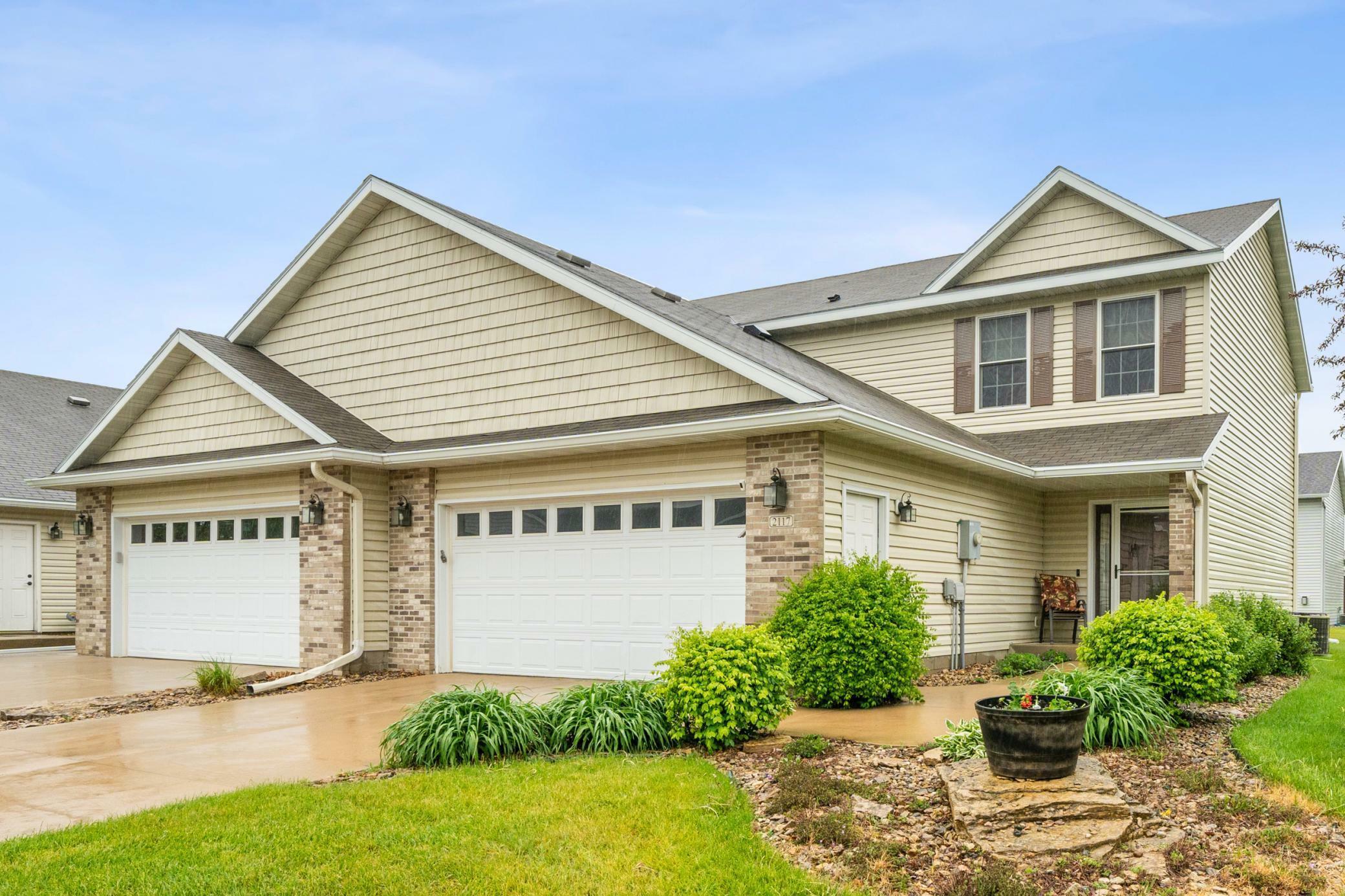 Property Photo: 2117 Coopers Place SE MN 55904