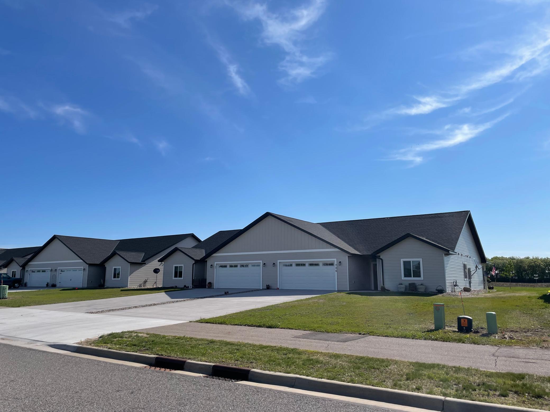 Property Photo:  400 11th Street SE  MN 56331 