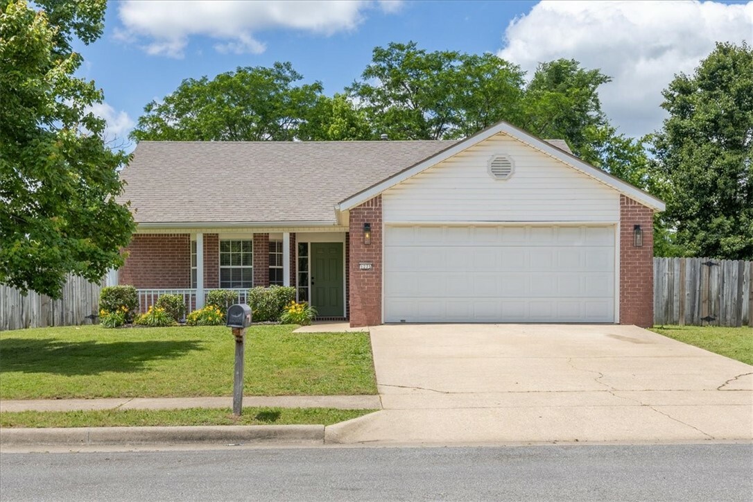 1275 S Jasmine Lane  Fayetteville AR 72704 photo