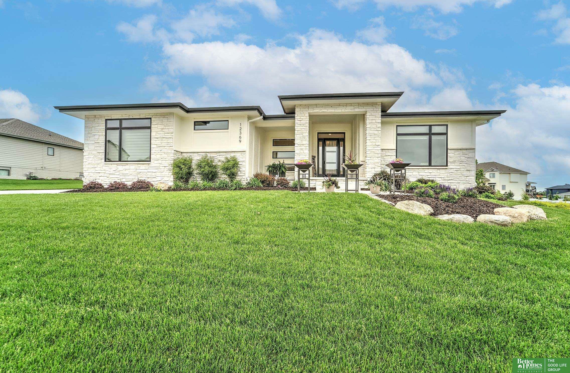 12369 Cooper Street  Papillion NE 68046 photo