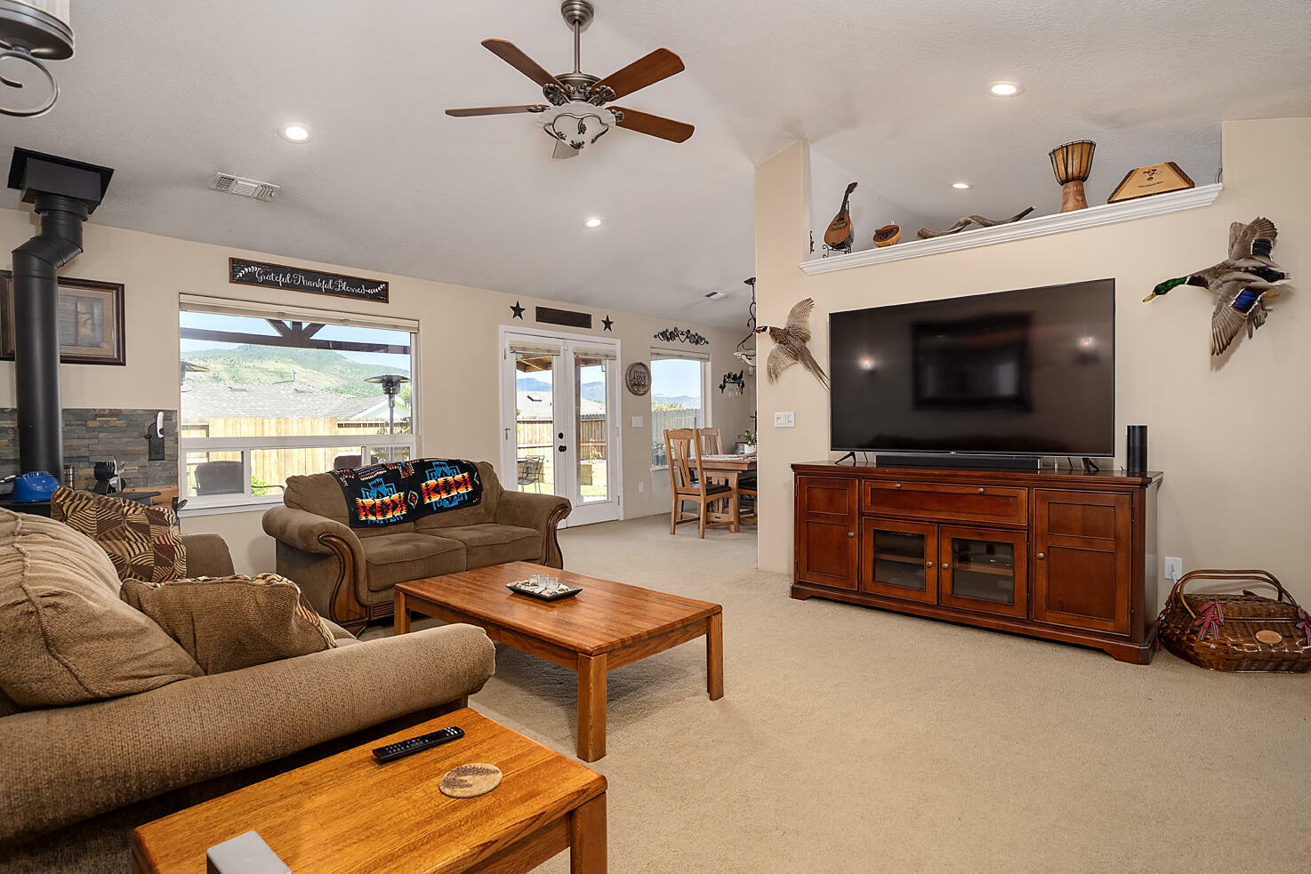 Property Photo: 3846 Arrowhead Drive OR 97504