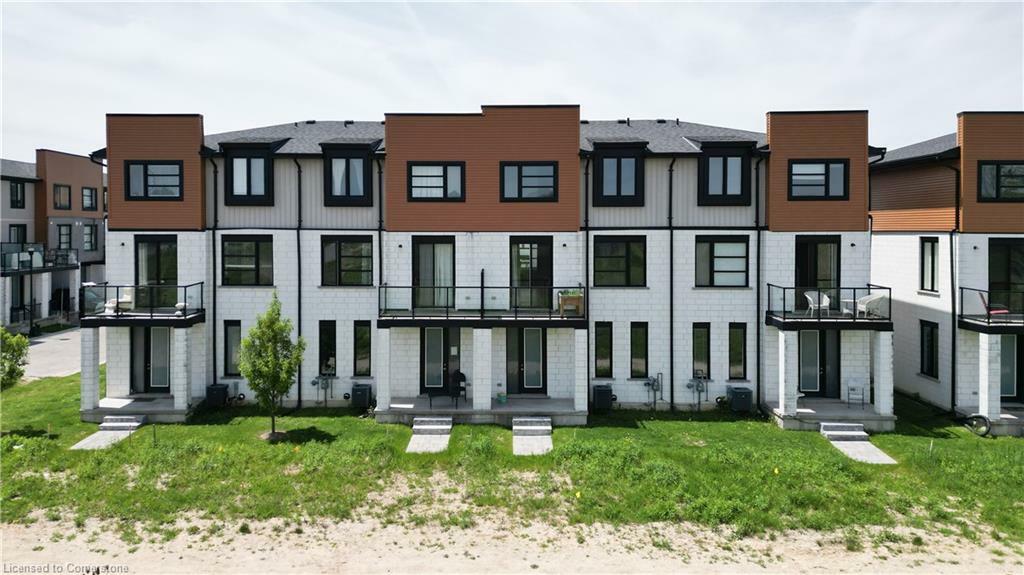 Property Photo: 886 West Village Square ON N6H 0J7