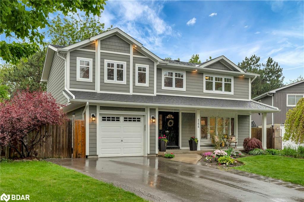 Property Photo: 144 Macdonald Crescent ON L9T 2Z1