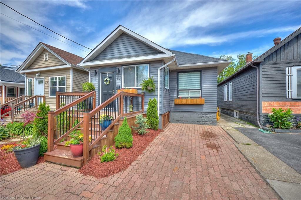 Property Photo: 47 Lowell Avenue ON L2R 2C9