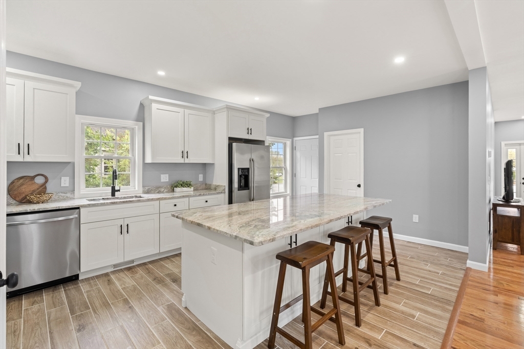 Property Photo:  517 Primrose St  MA 01830 