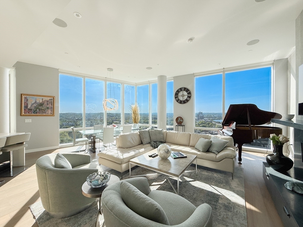 Property Photo: 188 Brookline Ave Ph28c MA 02215