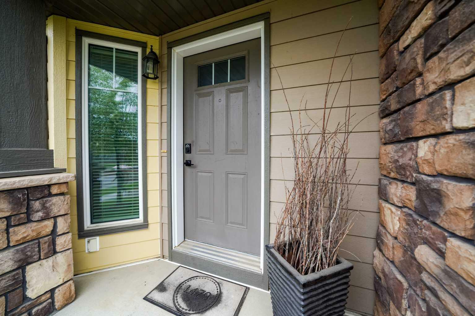 Property Photo: 30 Carleton Avenue 2103 AB T4P 0M8