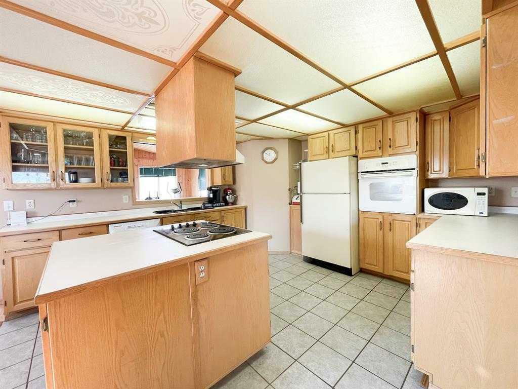 Photo de la propriété: 1033 5 Avenue AB T9W 1L9