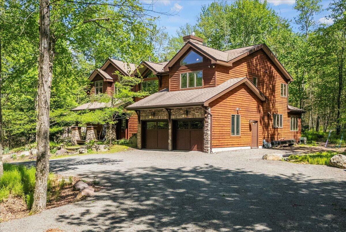 Property Photo: 44 Watawga Way W PA 18424