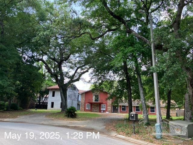 Property Photo: 5795 Avenida Robledal FL 32504