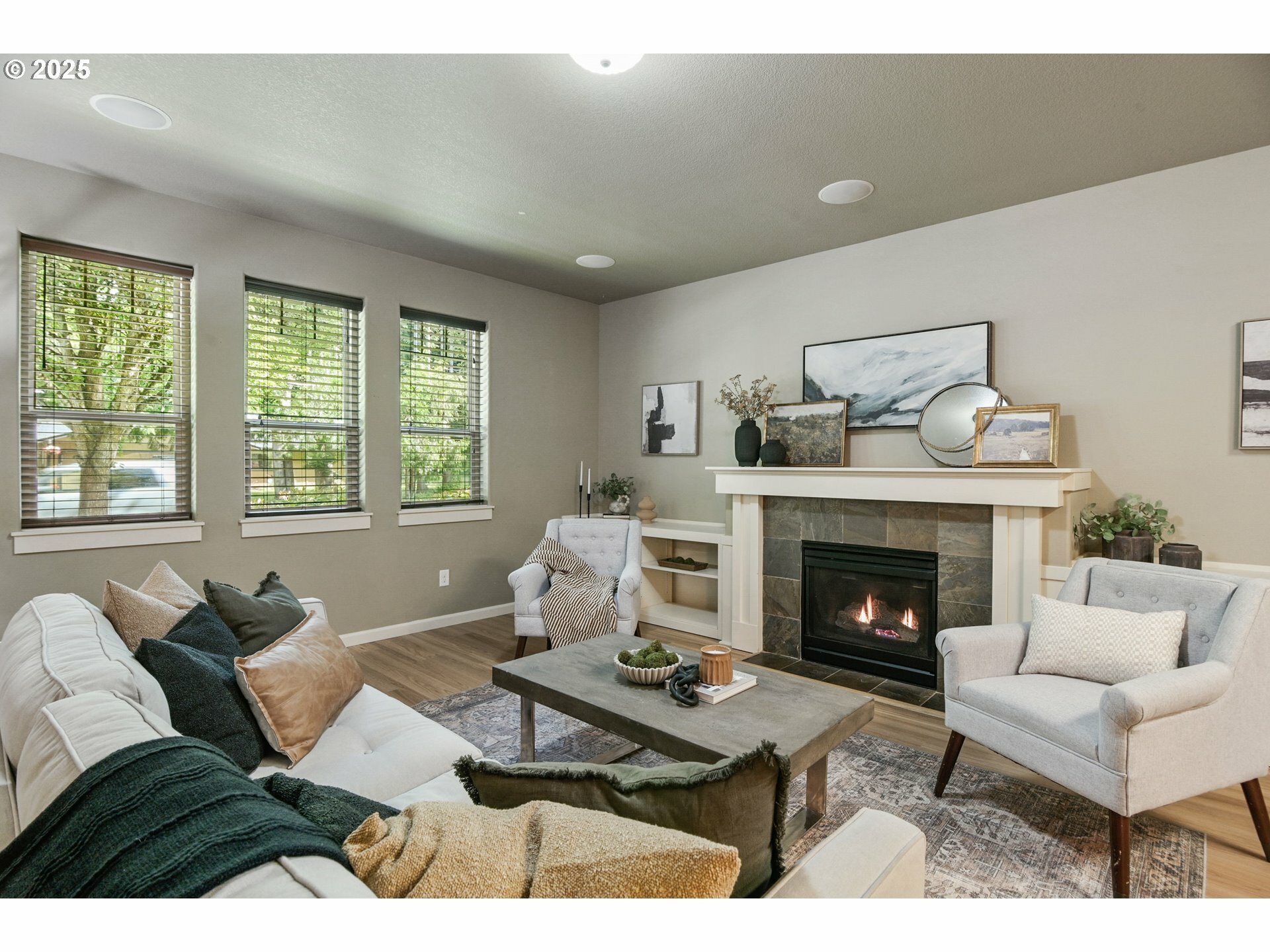 Property Photo:  201 NW 25th St  WA 98604 