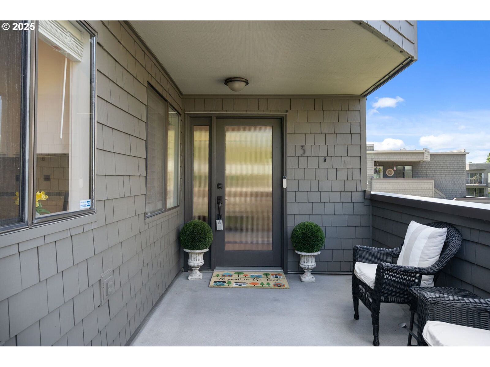 Property Photo:  5620 S Riverside Ln 3  OR 97239 