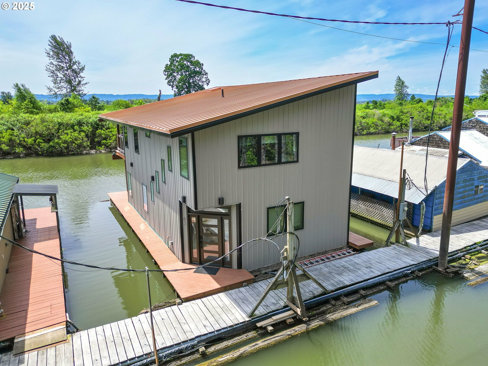Property Photo: 4911 NW 122nd St 65 WA 98685