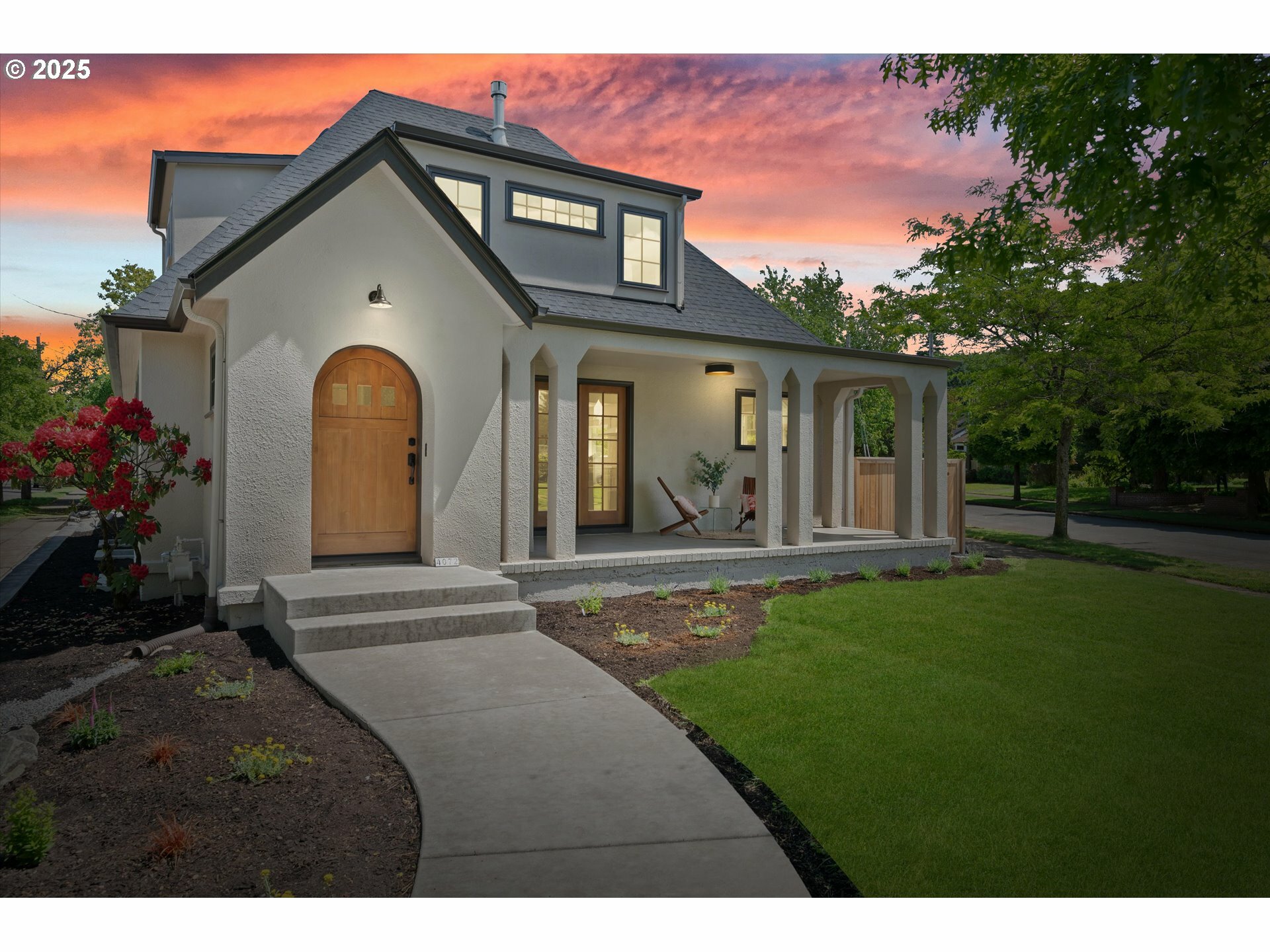 Property Photo: 4072 NE 24th Ave OR 97212