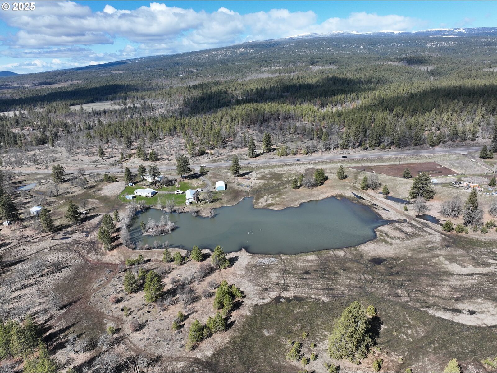 Property Photo:  1924 Highway 97  WA 98620 