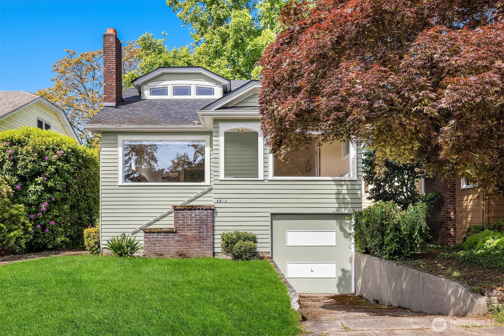 Property Photo: 6813 17th Avenue NE WA 98115