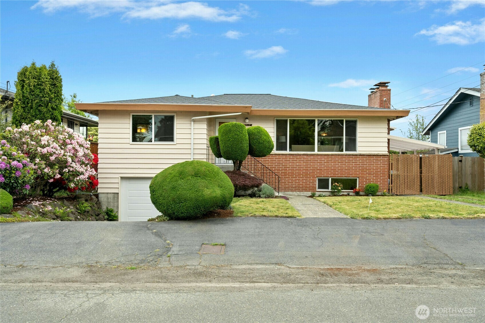 Property Photo: 3512 S Austin Street WA 98118