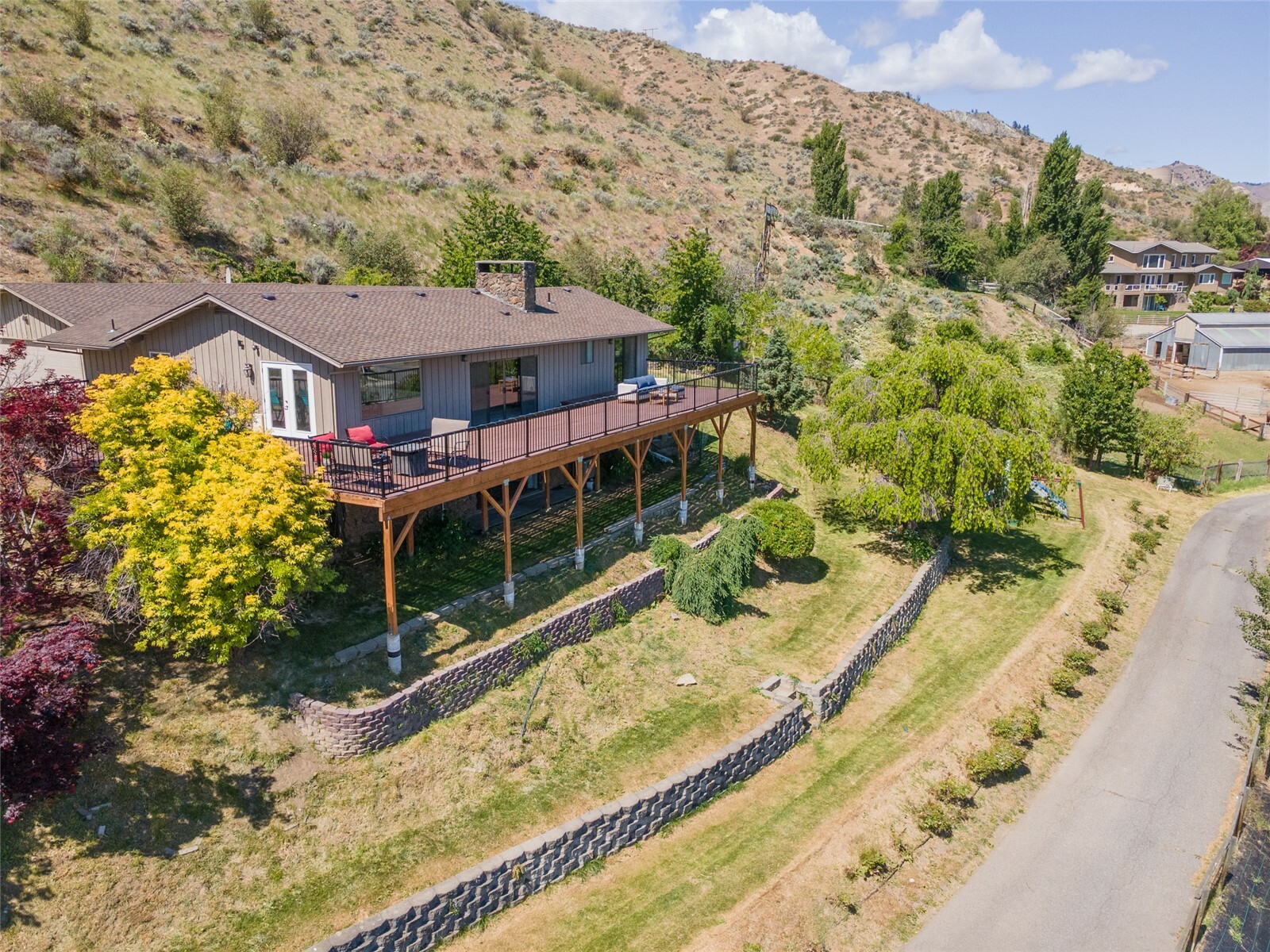1925  Okanogan Avenue  Wenatchee WA 98801 photo