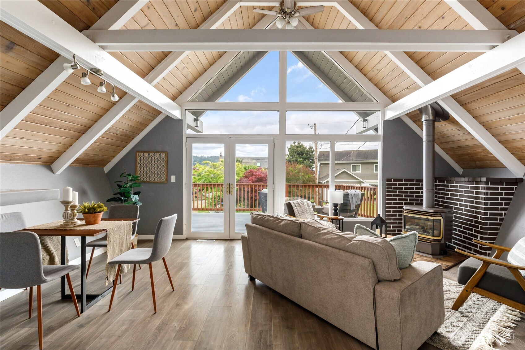 Property Photo:  3819  Driftwood Drive  WA 98236 