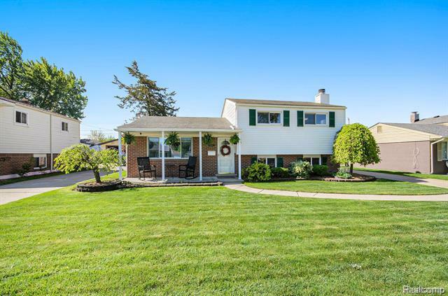 Property Photo: 2426 Camel Drive MI 48310