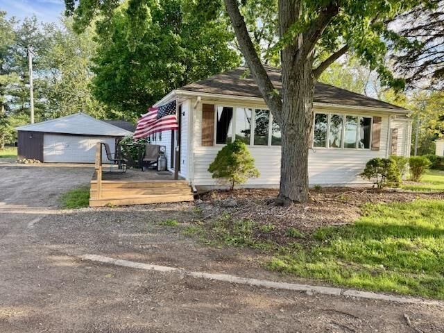 5547 Davison Road  Elba Twp MI 48446 photo