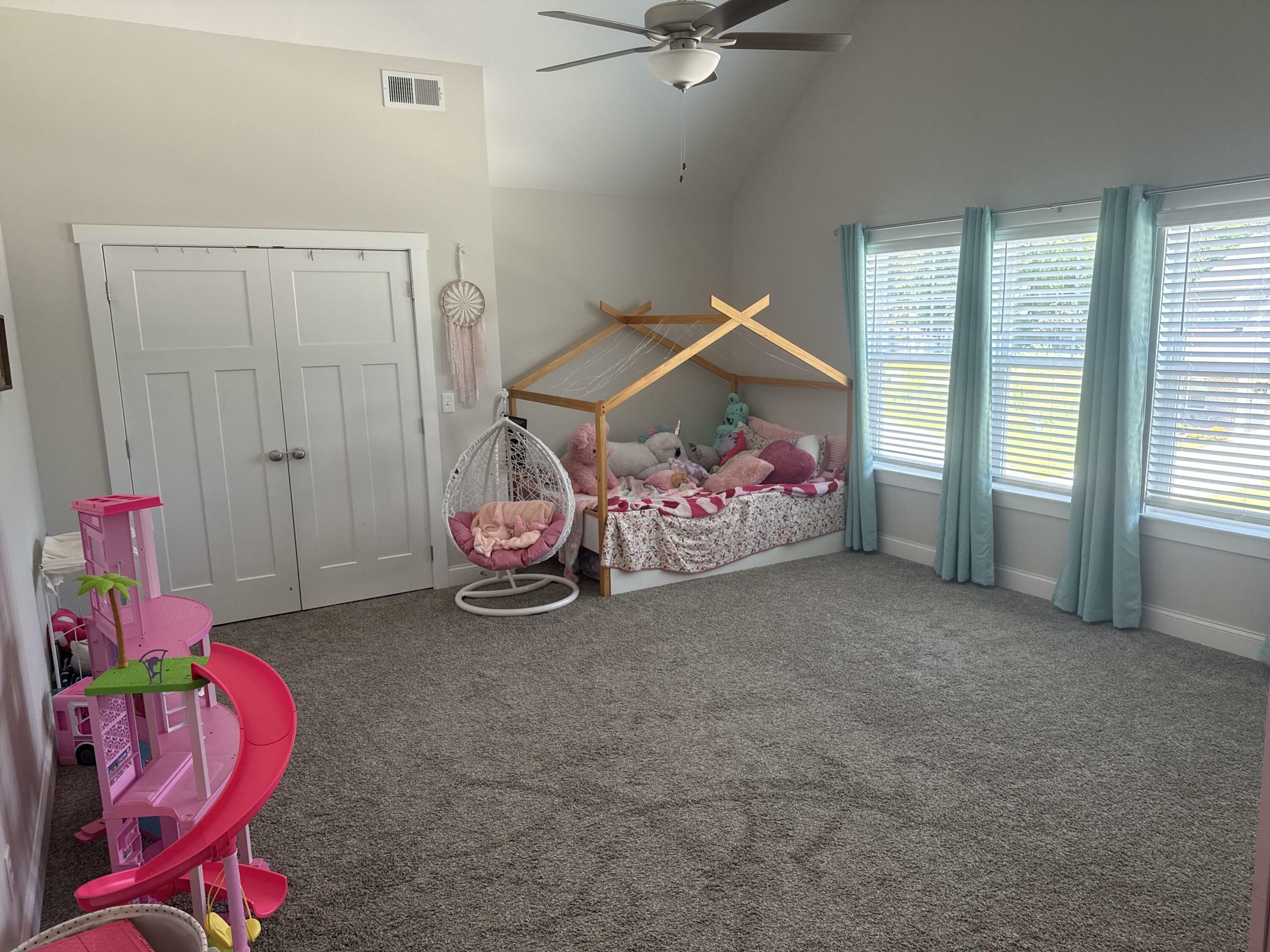 Property Photo: 5013 Solar Lane NW TN 37312