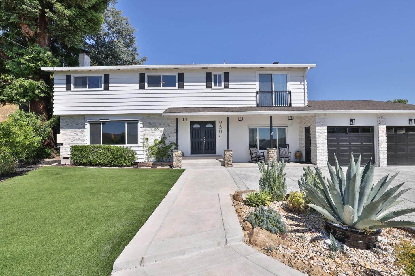 Property Photo: 950 Macduff Court CA 95127