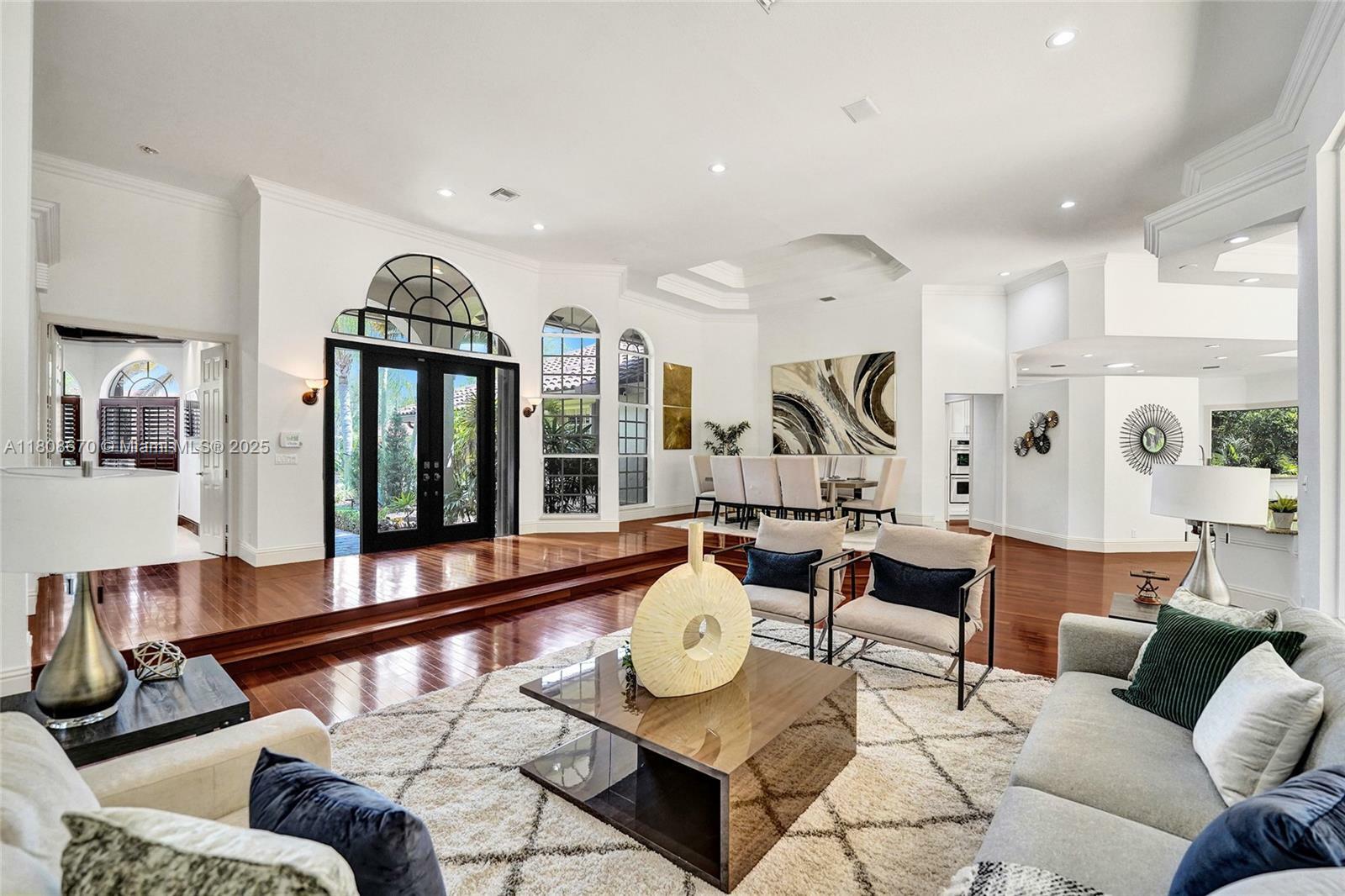 Property Photo:  169 Dockside Cir  FL 33327 