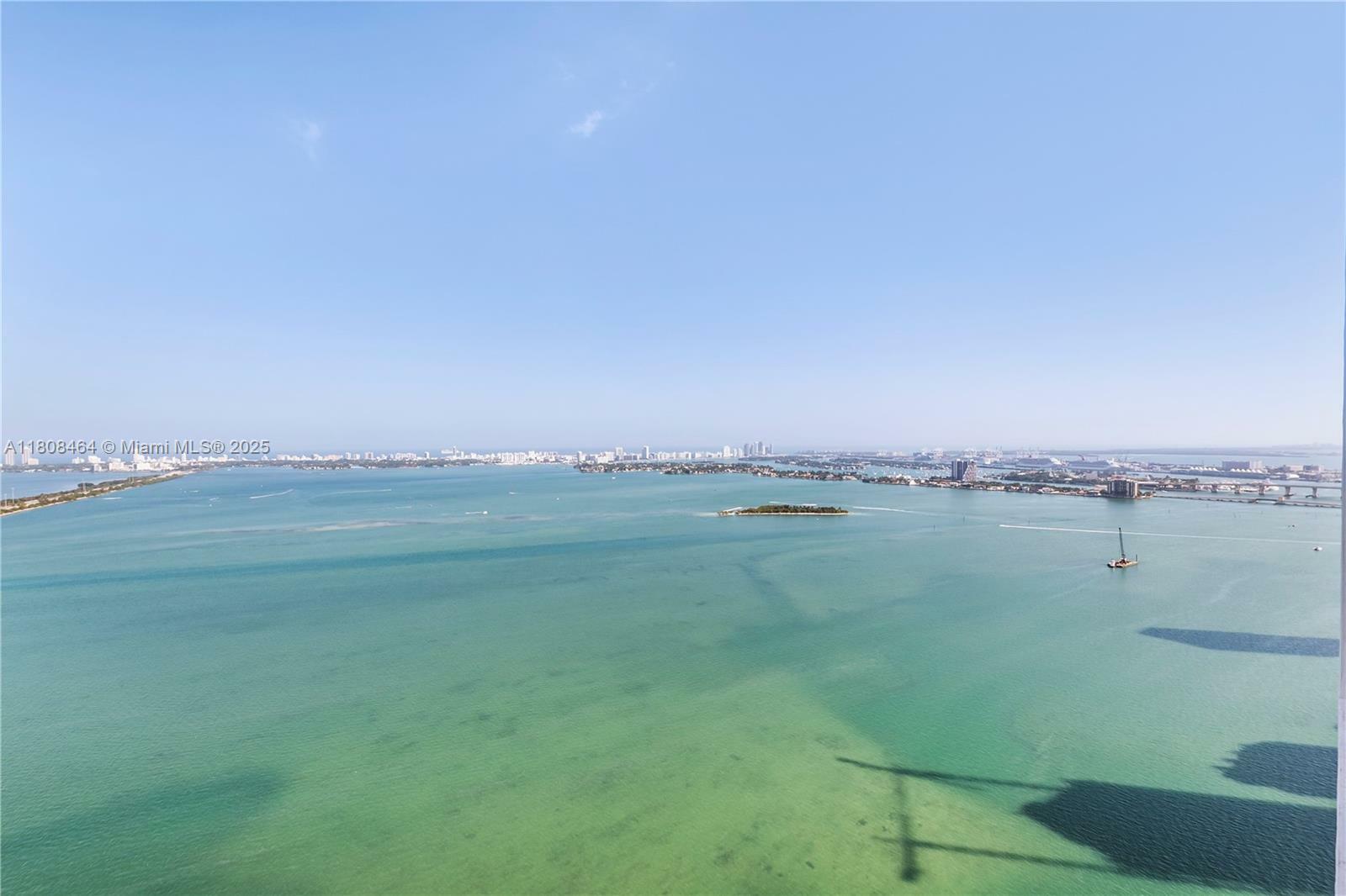 Property Photo: 2900 NE 7 Ave 4302 FL 33137
