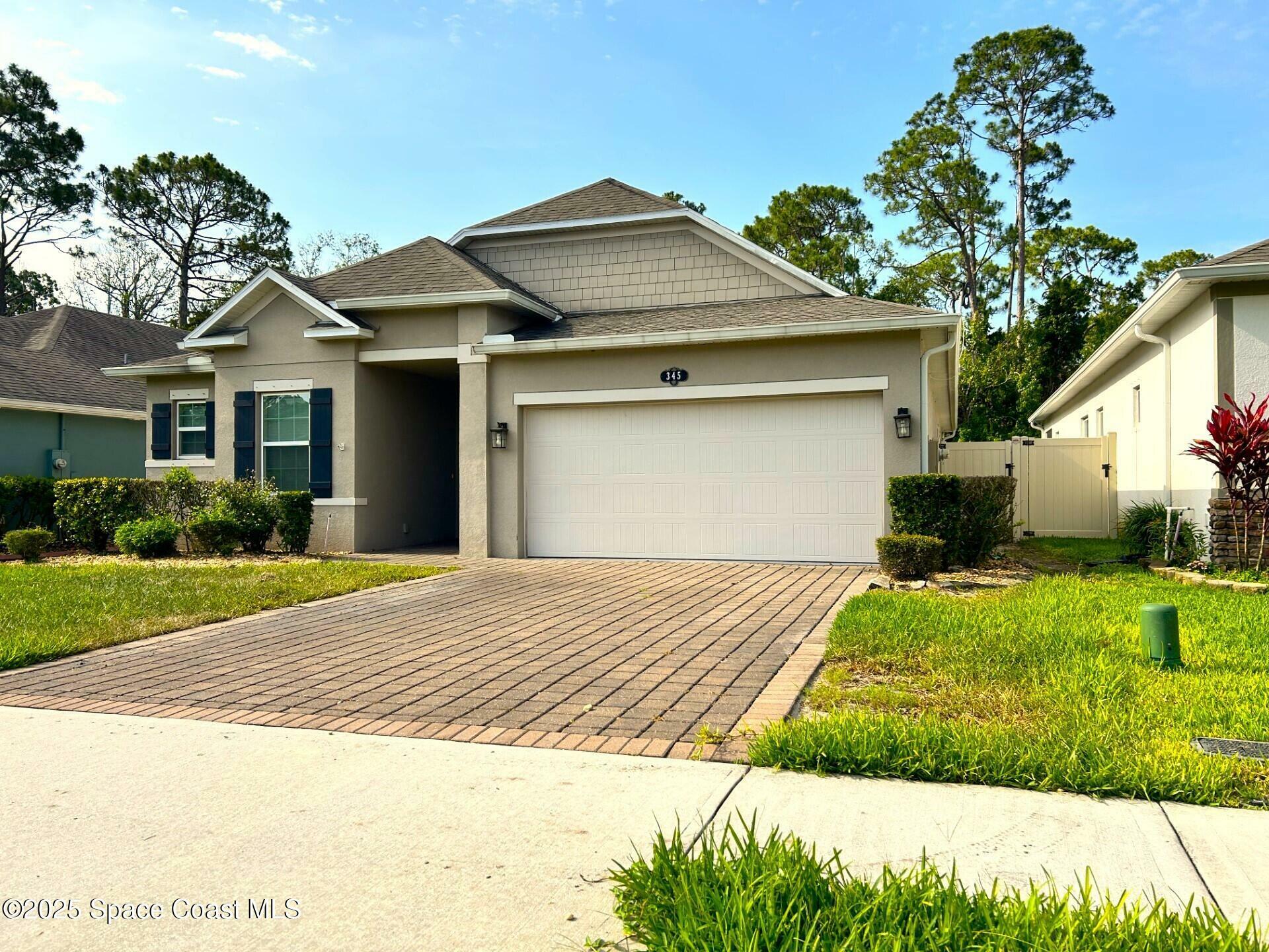 Property Photo: 345 Newcastle Court FL 32780