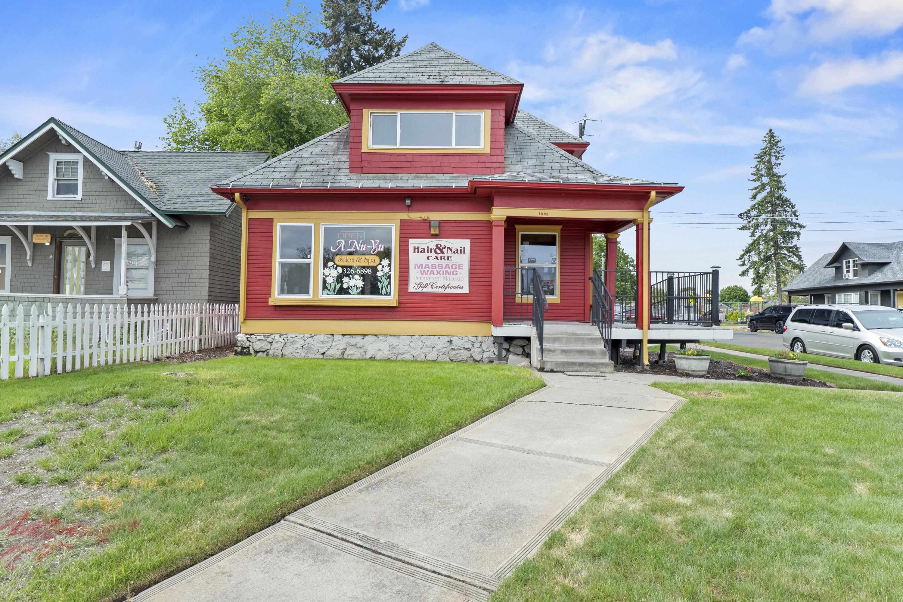 Property Photo: 1321 W Northwest Blvd WA 99205