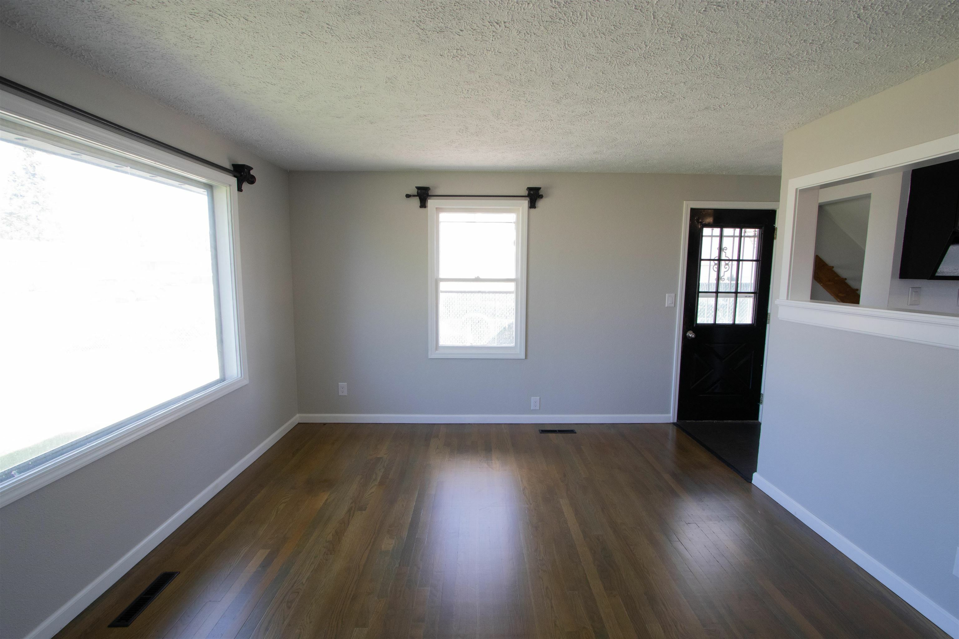 Property Photo: 5512 N G St WA 99205