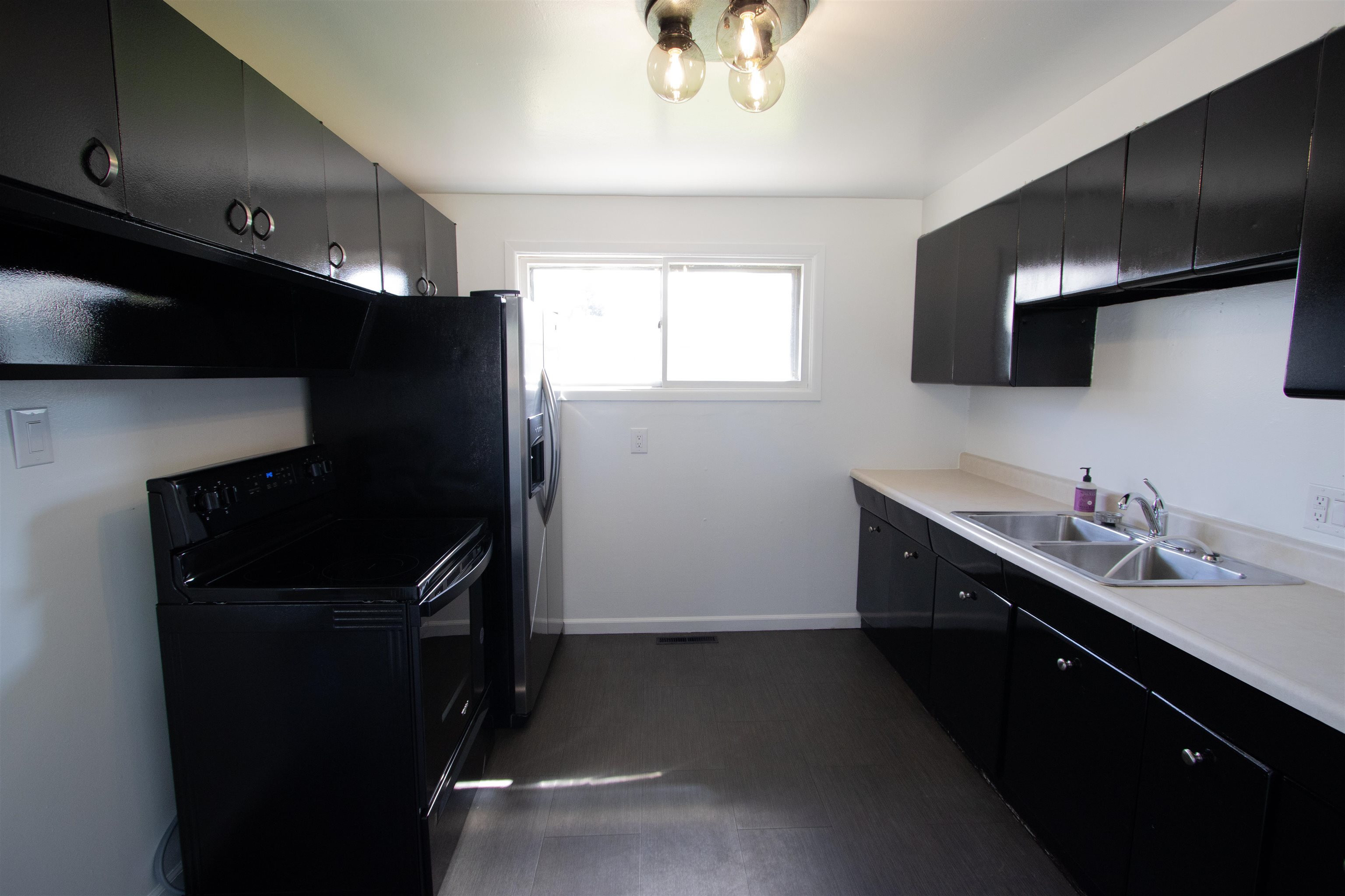Property Photo: 5512 N G St WA 99205