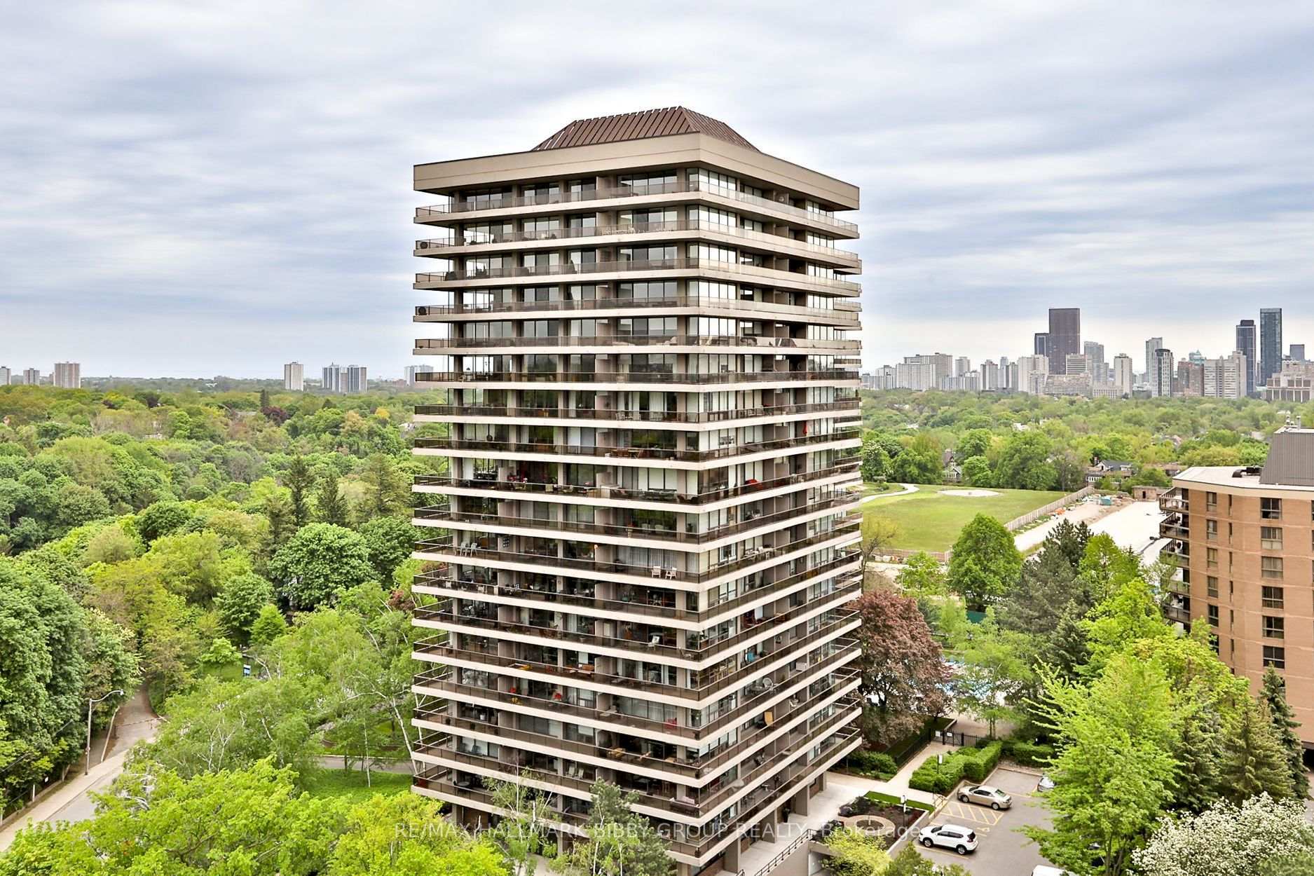 Property Photo:  20 Avoca Avenue 601  ON M4T 2B8 