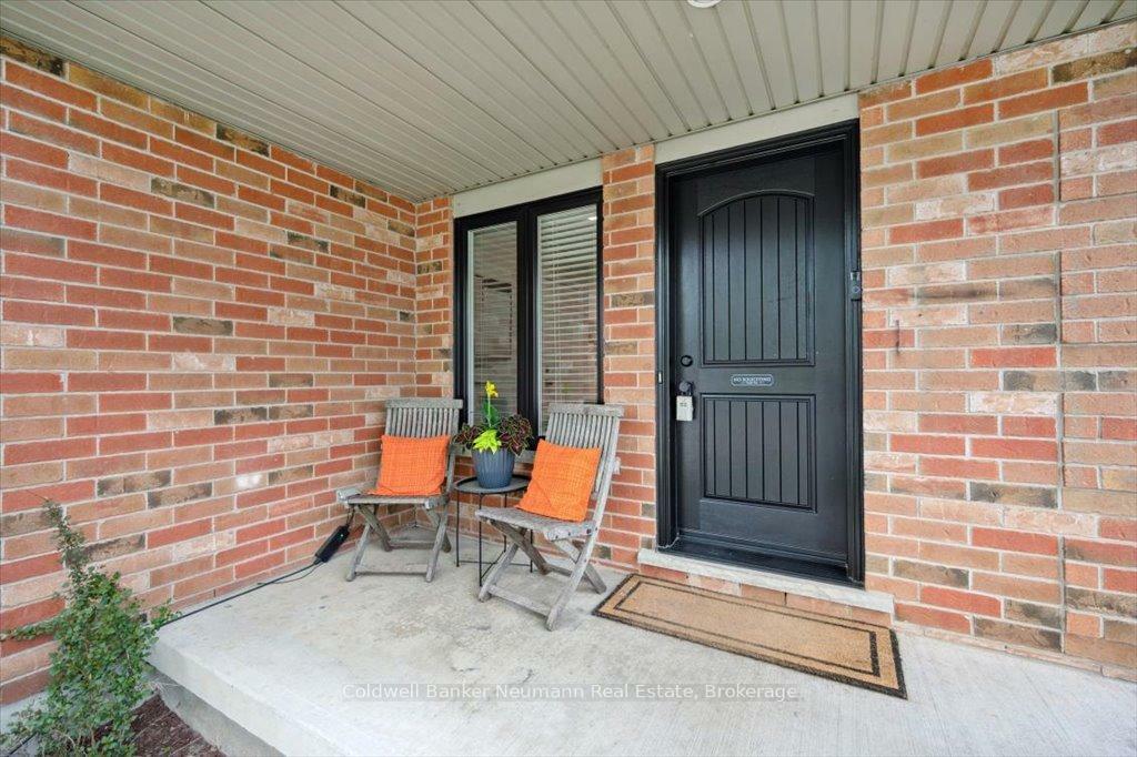 Property Photo: 25 Hayward Crescent ON N1G 5A4