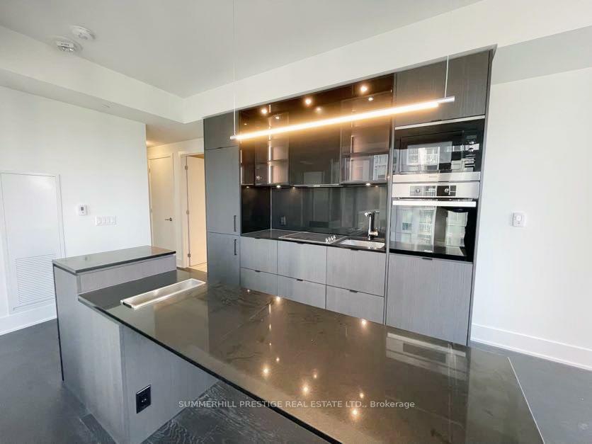 Property Photo: 11 Yorkville Avenue 2505 ON M4W 0B7