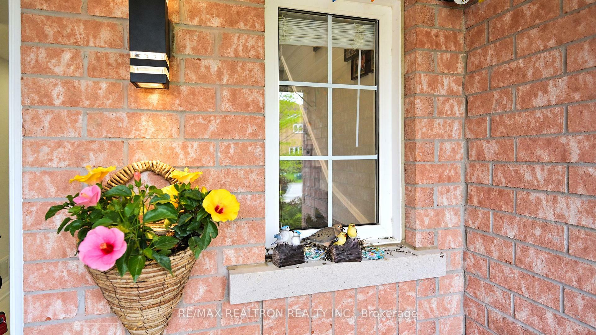 Property Photo:  72 Long Point Drive  ON L4E 3Z8 